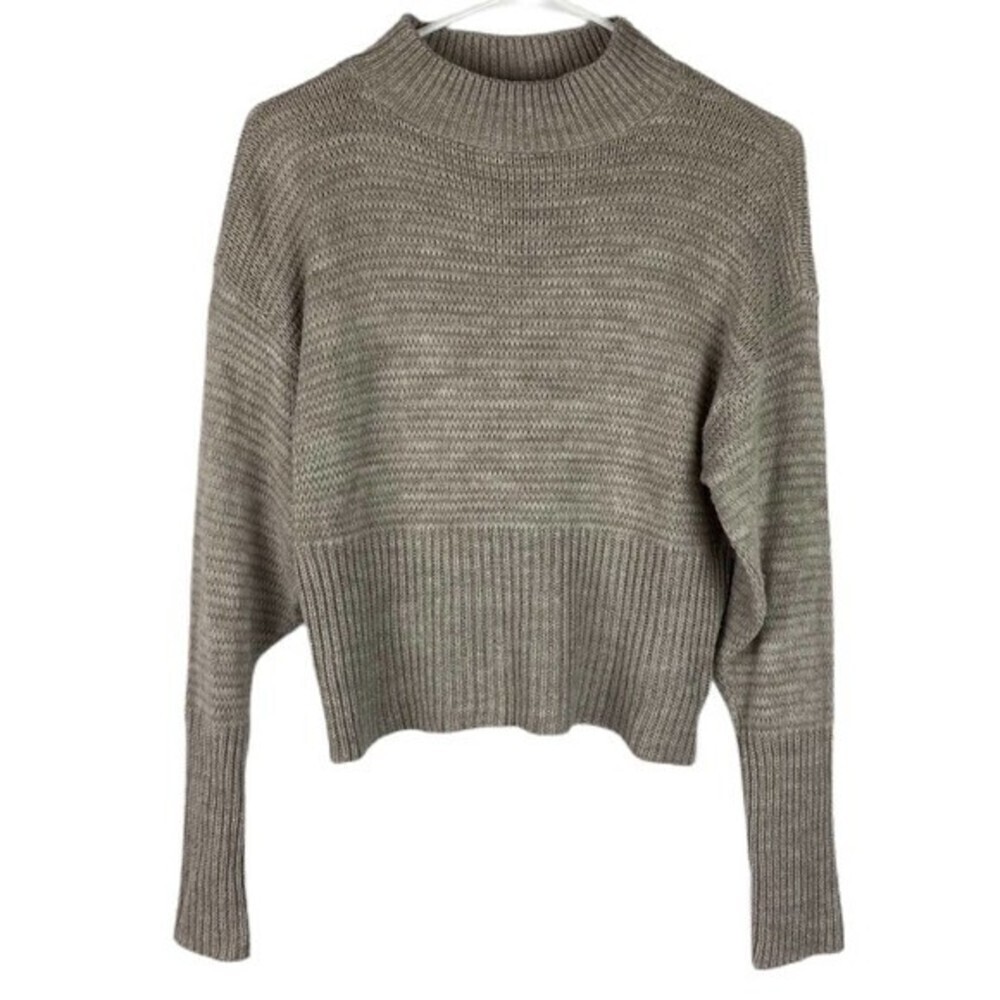 Express Sweater Womens Extra Small XS Pullover Long Sleeve Cropped Casual Ladies